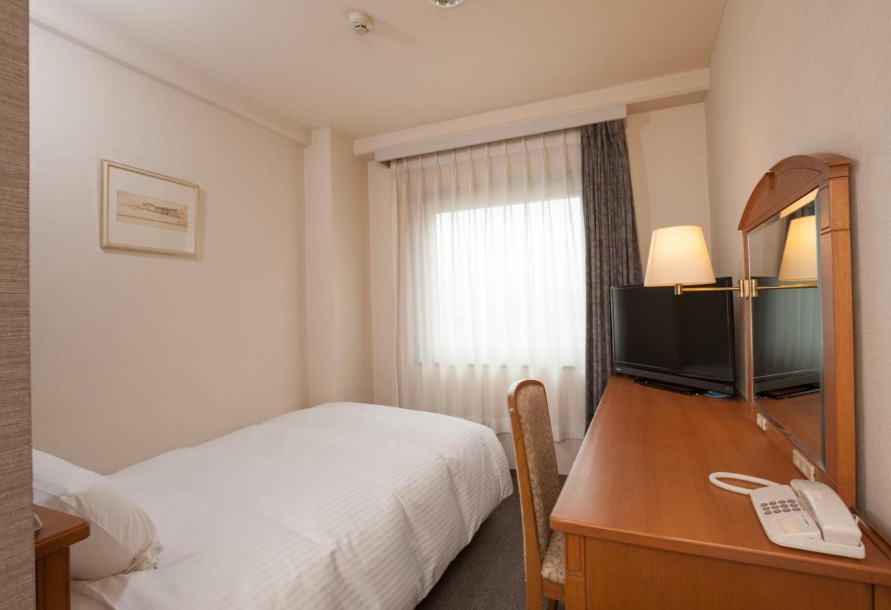 Hotel Kinsuien Saiki Bagian luar foto