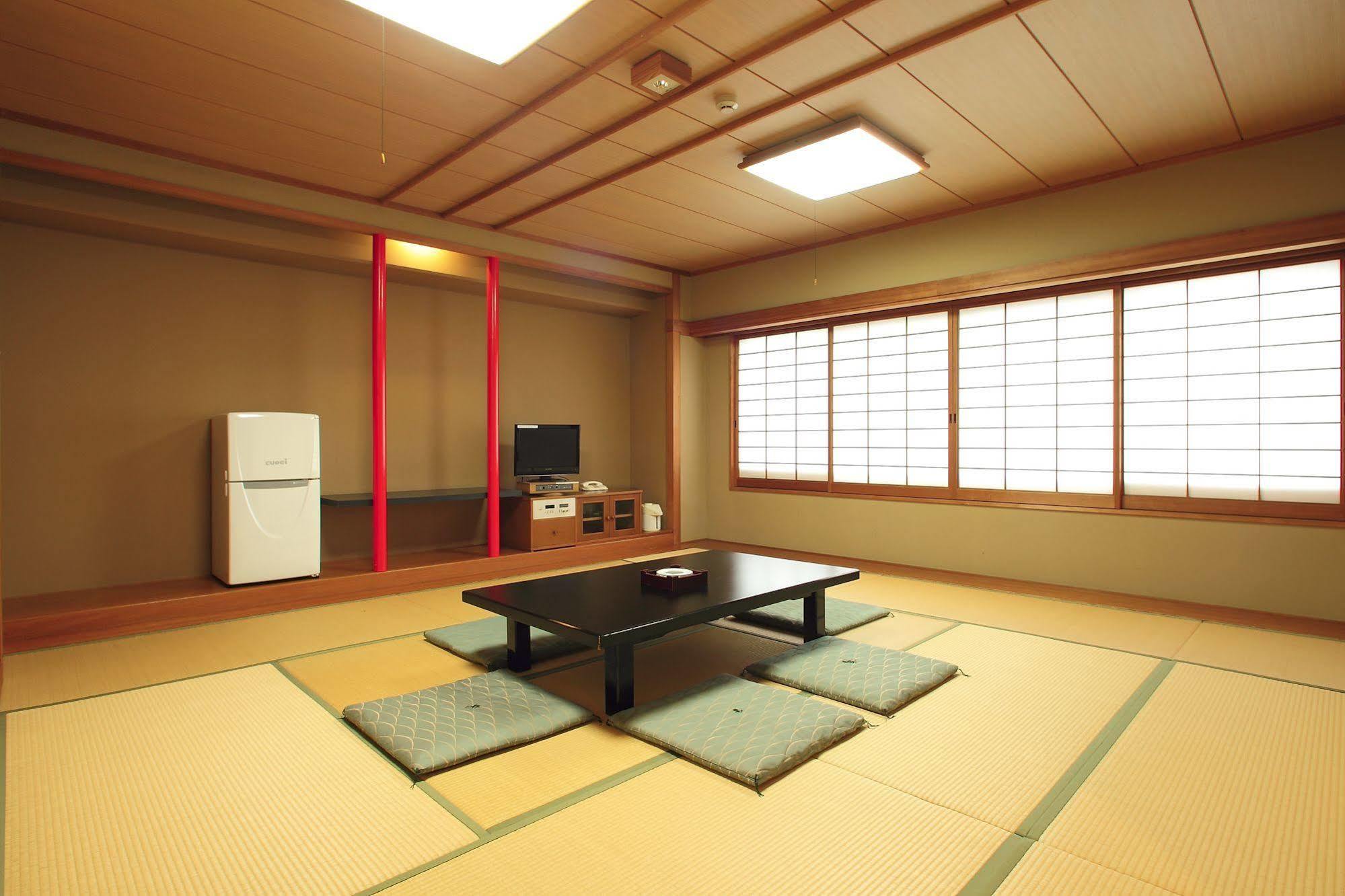Hotel Kinsuien Saiki Bagian luar foto